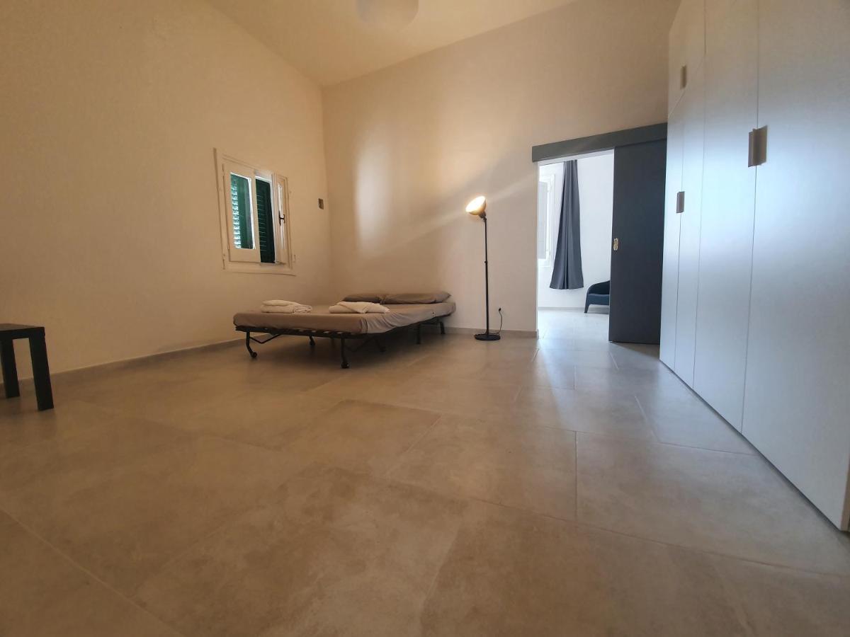 Palazzo Cacace Apartment Монополи Екстериор снимка